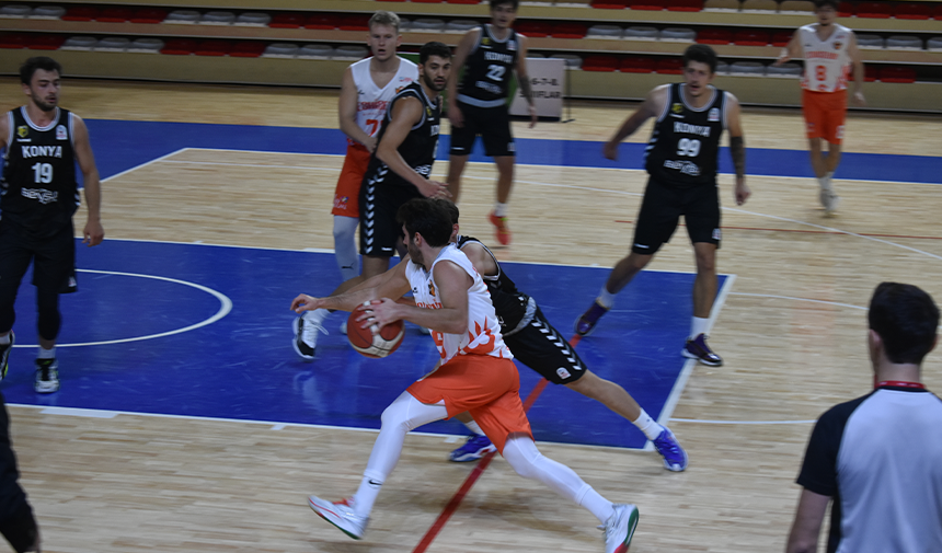 Eskişehir Birey Koleji Basketbol Takımı Unutulmaz Bir Galibiyet Aldı