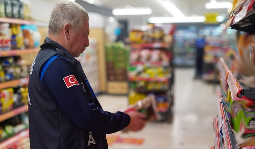 Eskişehir'de Zabıta Ekipleri Zincir Marketleri Denetledi