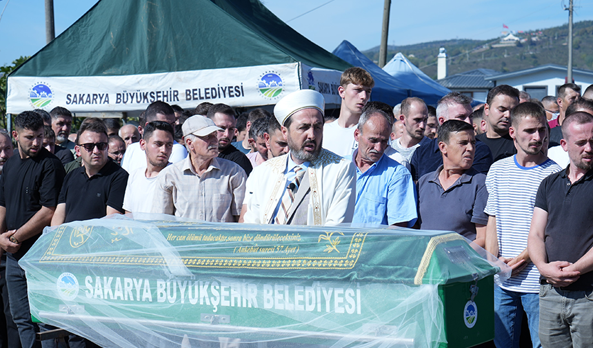 Merve Menteş Gelinlik Yerine Kefen Giydi