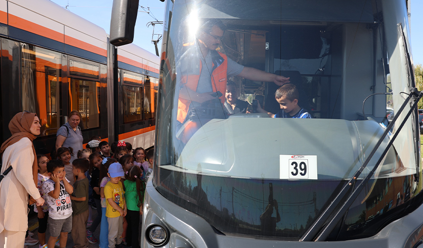 Miniklere Estram Hareket Merkezi’ne Tanıtım Gezisi Düzenledi