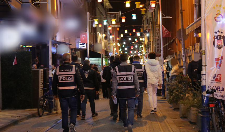 Polis Ekiplerinden Eğlence Mekanlarının Bulunduğu Bölgelerde Denetim