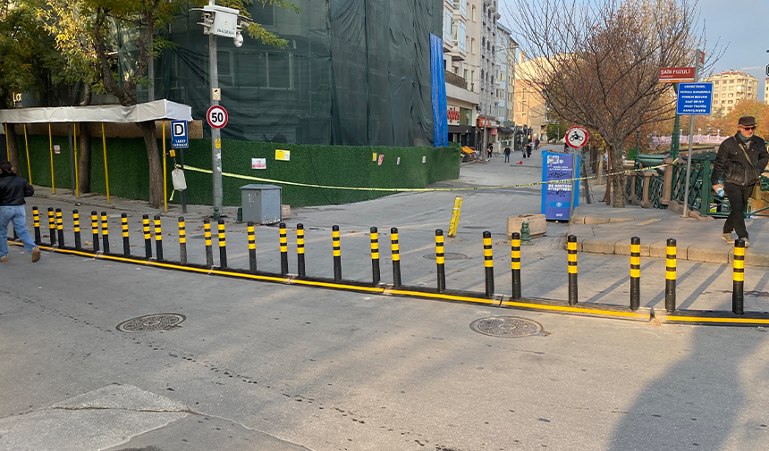 Eskişehir'de Göçük: Yol Araç ve Yaya Trafiğine Kapatıldı