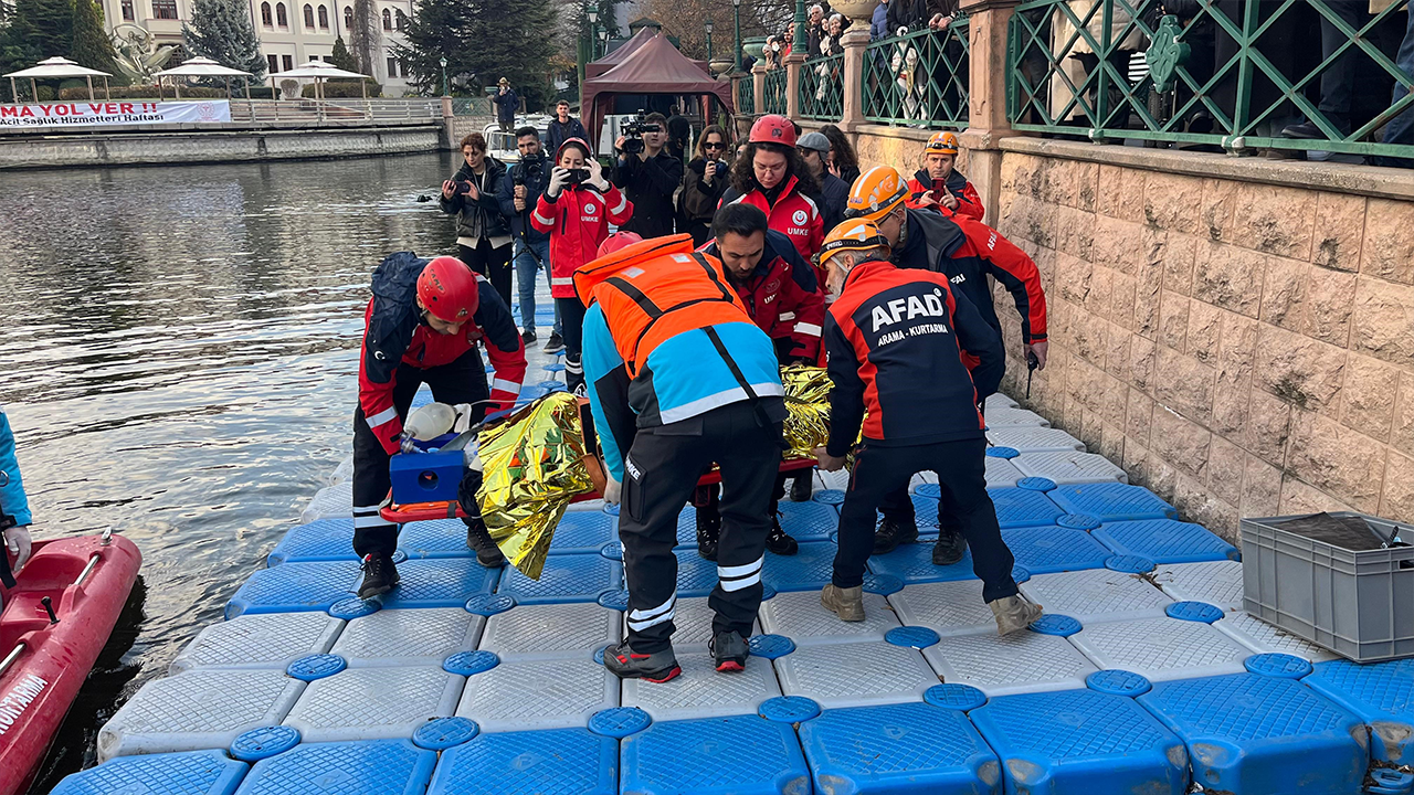 Eskişehir'de ‘Suda Boğulma Vakası Tatbikatı' Yapıldı