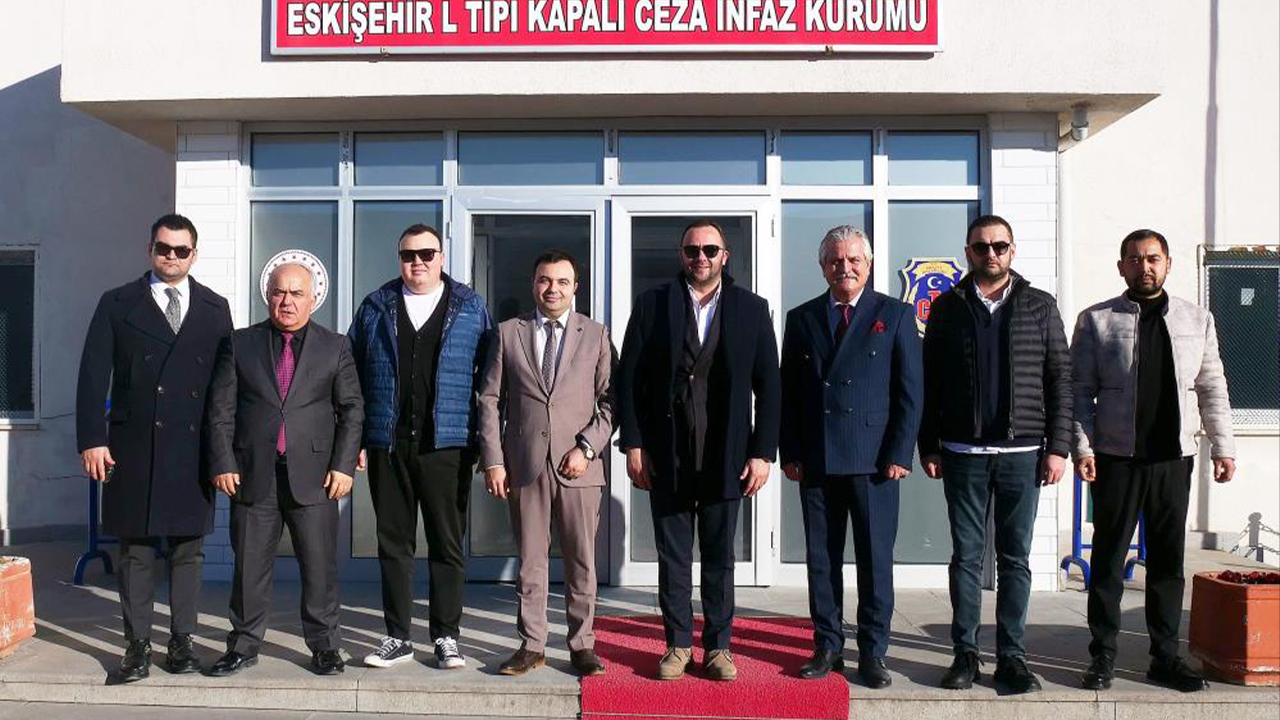 Eskişehirspor Cezaevini Ziyaret Etti