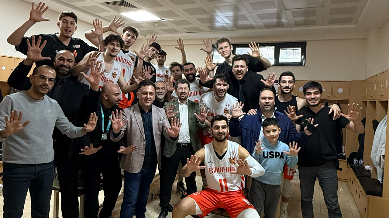 Eskişehir Birey Koleji Basketbol Takımı 10. Maçta Fırtına Gibi Esti Geçti