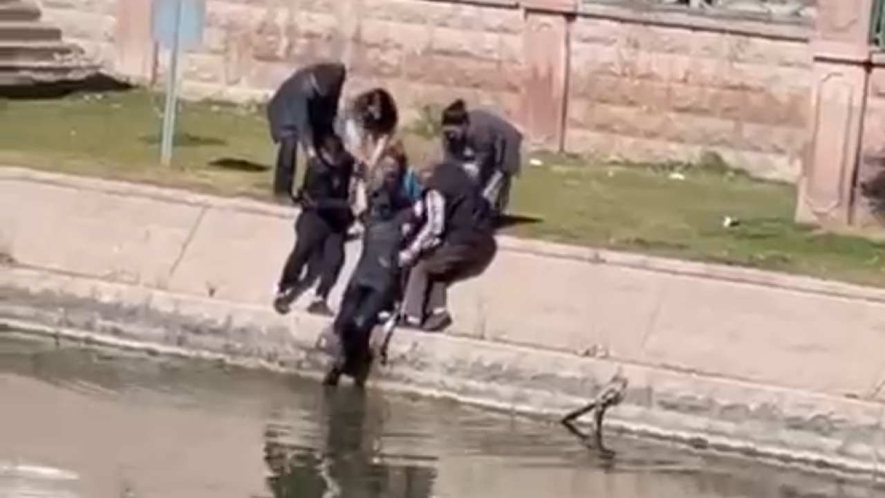 Eskişehir Porsuk Çayı’na Düştü! Genç Kız Son Anda Kurtarıldı
