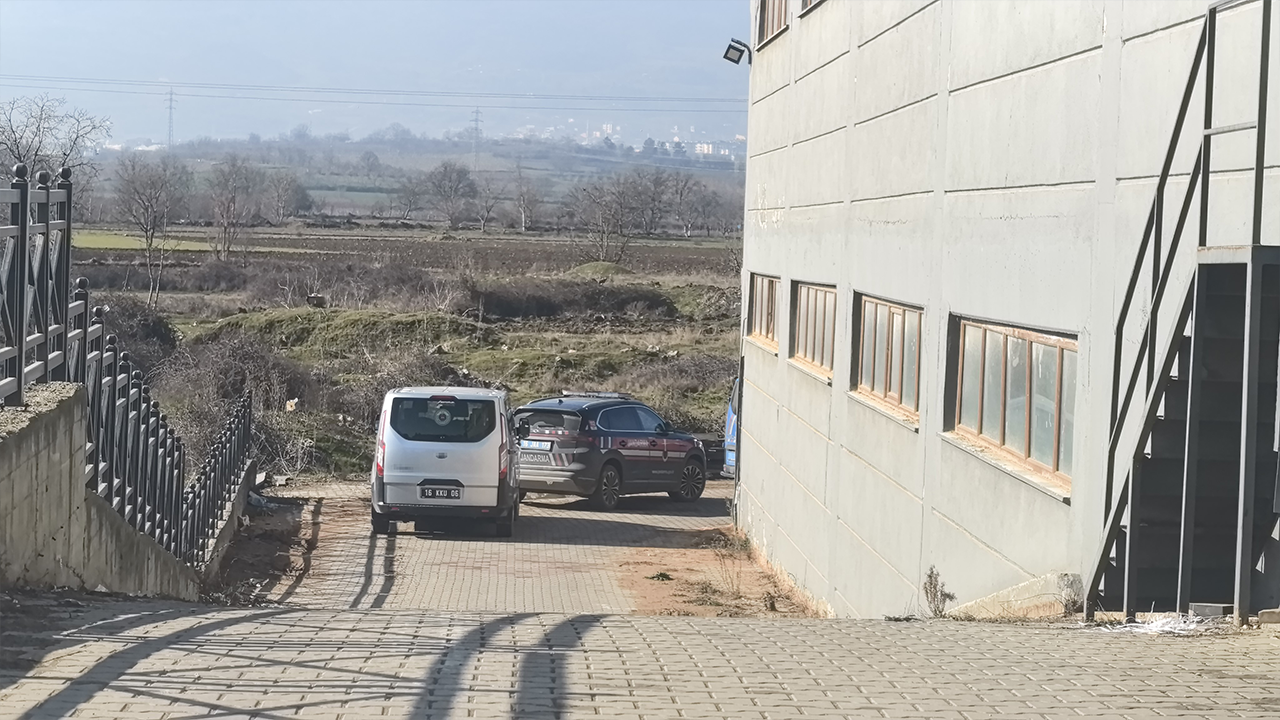 Fabrika Bekçisinin Gizemli Ölümü 1
