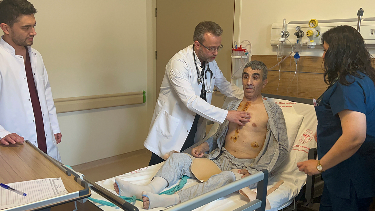 Ölümle Burun Buruna Gelen Hasta Hızlı Müdahaleyle Hayata Döndü