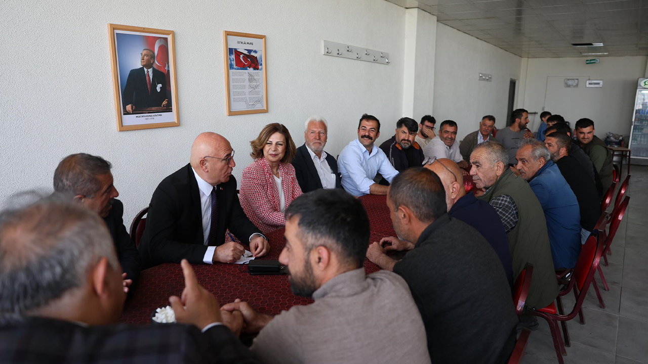 Ayşe Ünlüce Ve Milletvekili Mahmut Tanal Eskişehir’de Mevsimlik İşçileri Ziyaret Etti