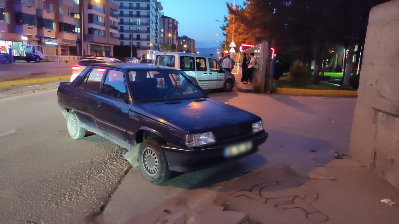Eskişehir’de Alkollü Sürücü Kaza Yapıp Kaçtı