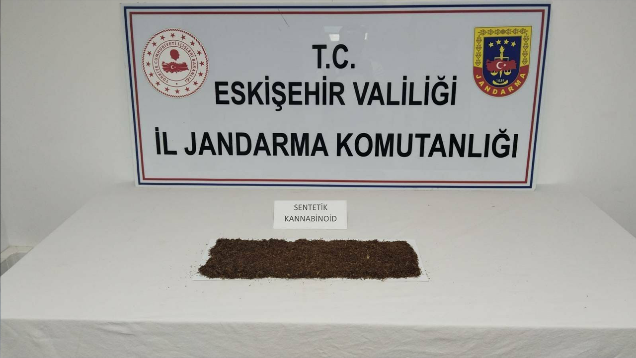 Eski̇şehi̇r'de Bonzai̇yi̇ Götürürken Yakalandi!