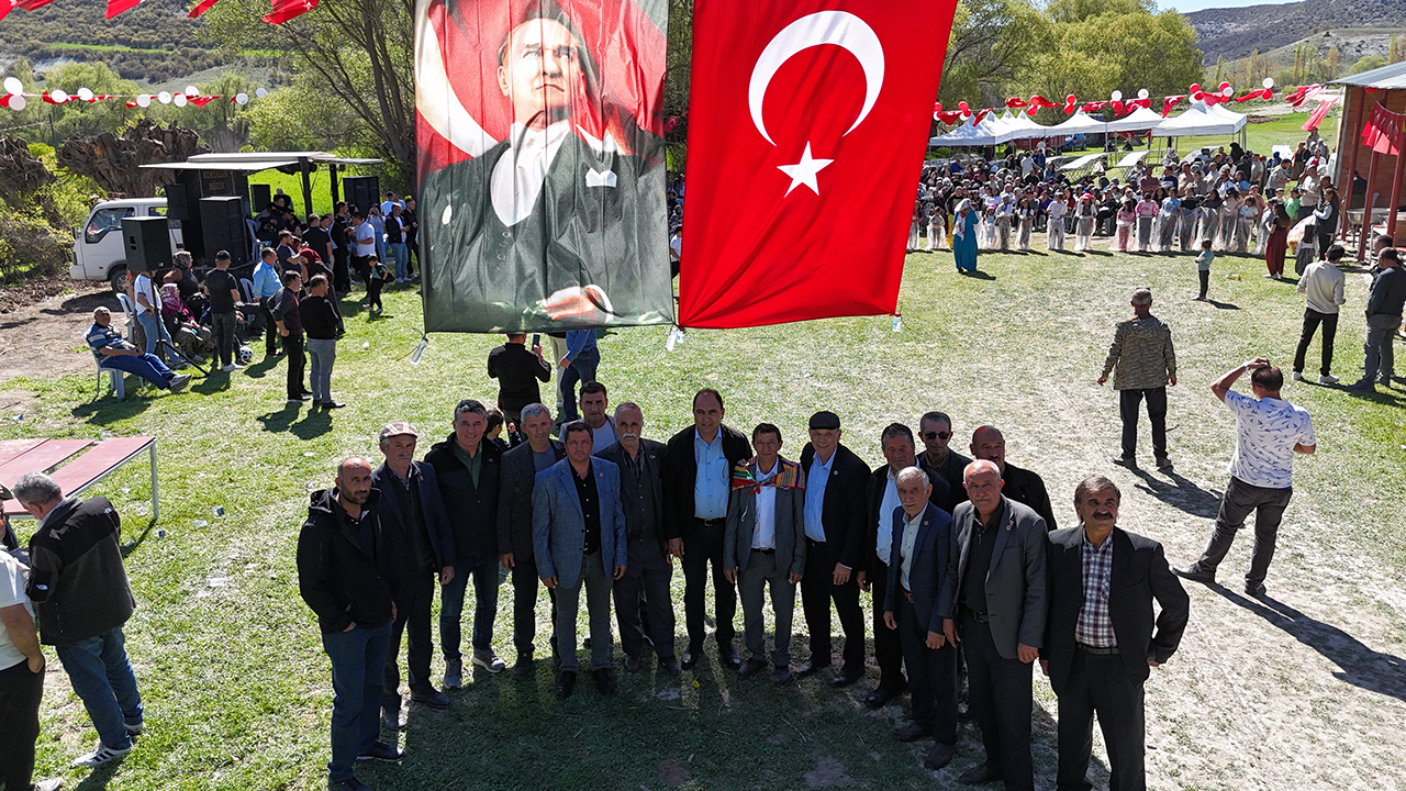 Eskişehir’de Hıdırellez Coşkusu! Yağmur Ve Şükür Duasıyla Gelenekler Yaşatıldı