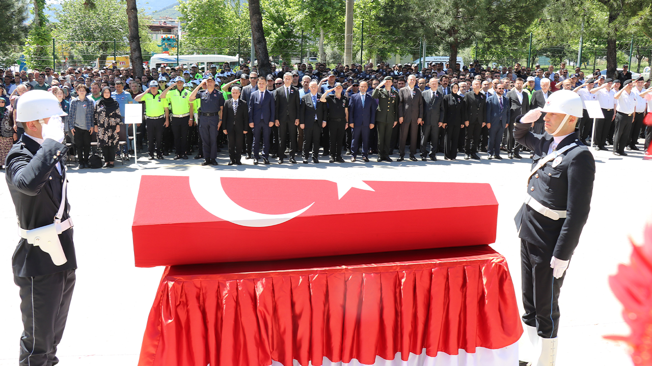 Kalp Krizi Geçiren Polis Memuru Hayatını Kaybetti