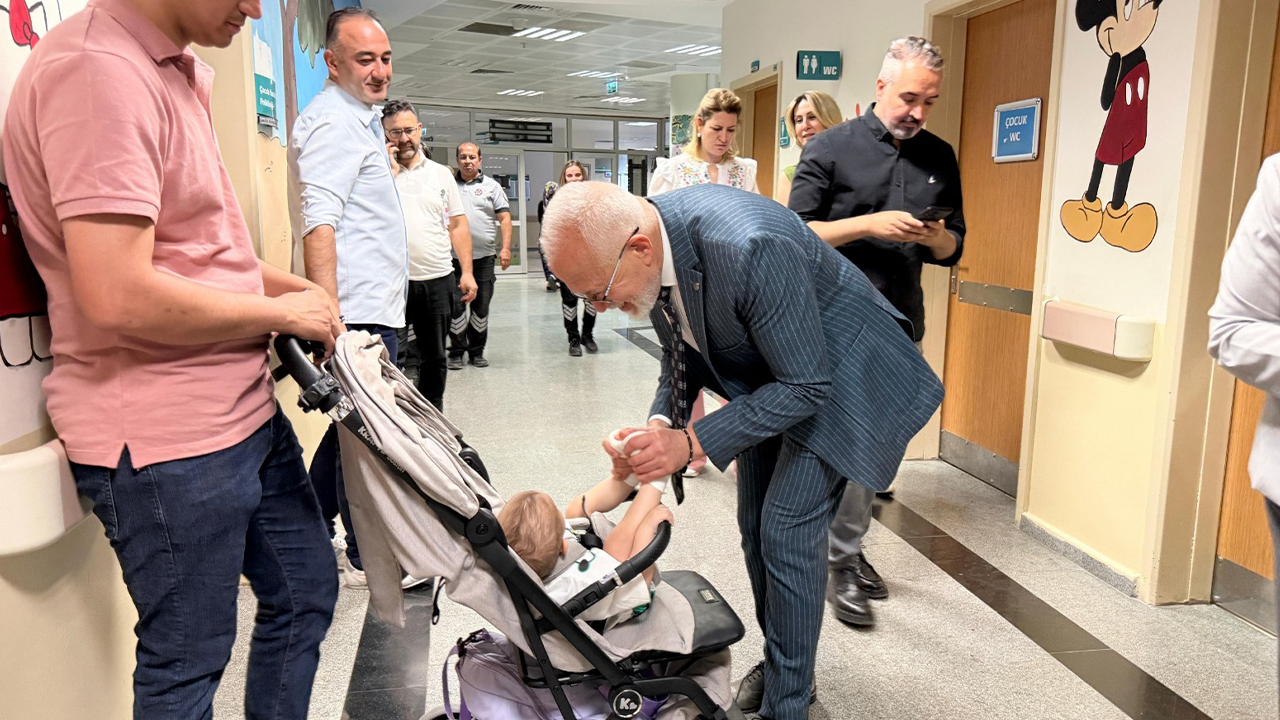 Yaşar Bildiriciden Hastane Ziyareti