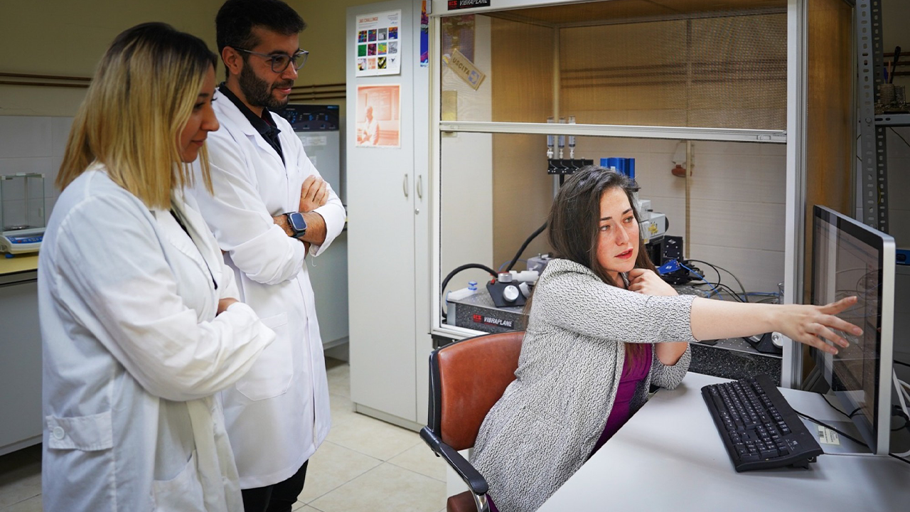 Anadolu Üniversitesi Eczacılık Fakültesi