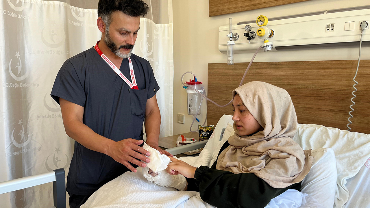 Ayşe Ali Ve Doktor Abdülkadir Calavul