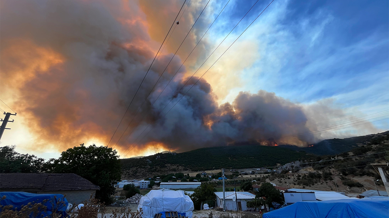 Alevlerin Yerleşim Yerlerine Yaklaştığı Anlar
