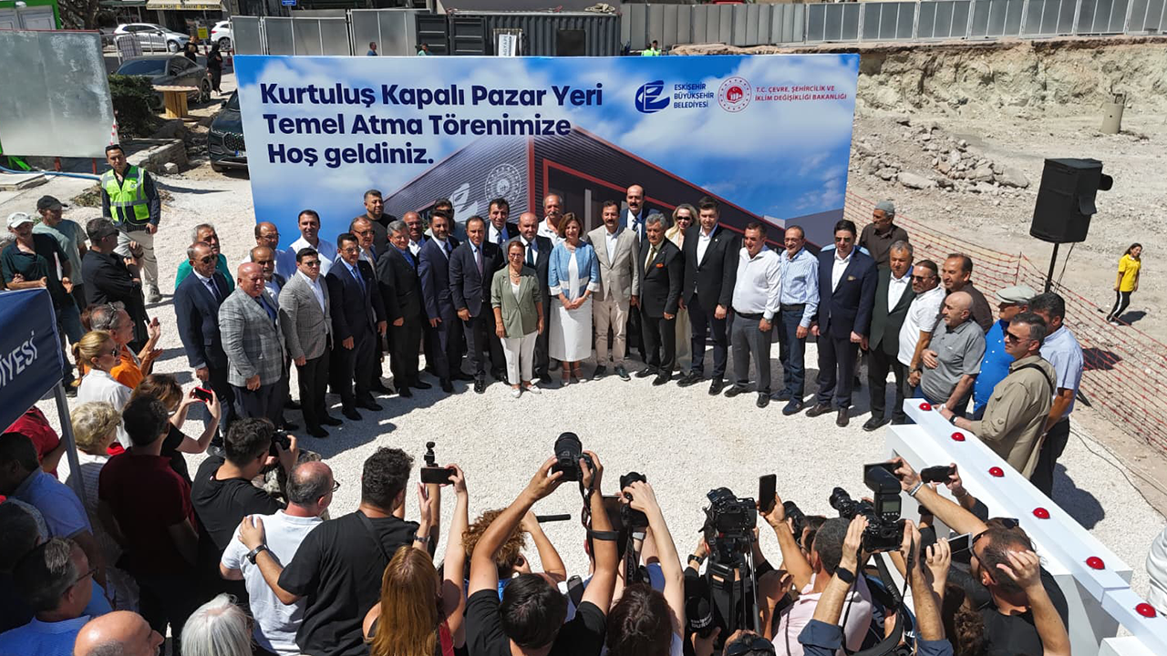 Eskişehir Kurtuluş Kapalı Pazar Yeri Temel Atma