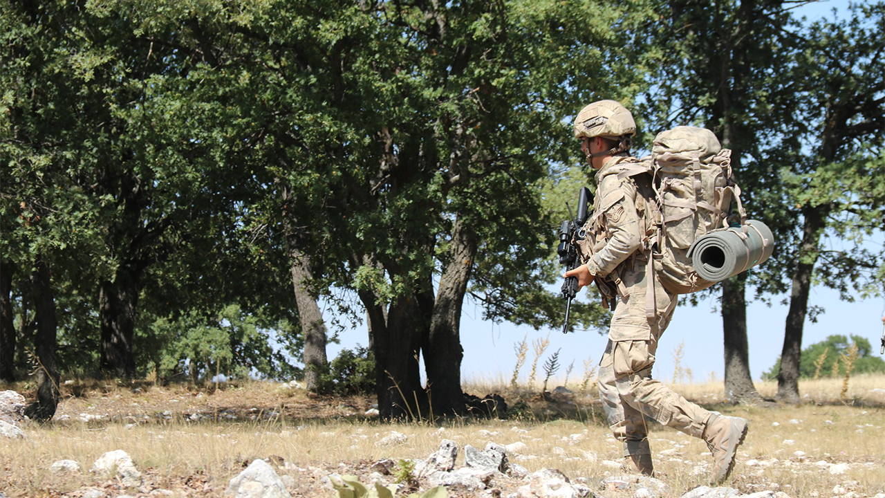 Eskişehir'de Jandarma Ekipleri Sahada Görev Yapıyor