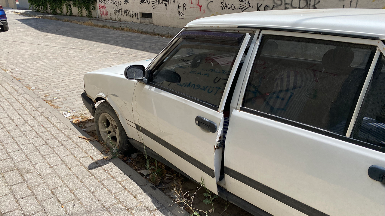 Eskişehir'de Terk Edilmiş Araba