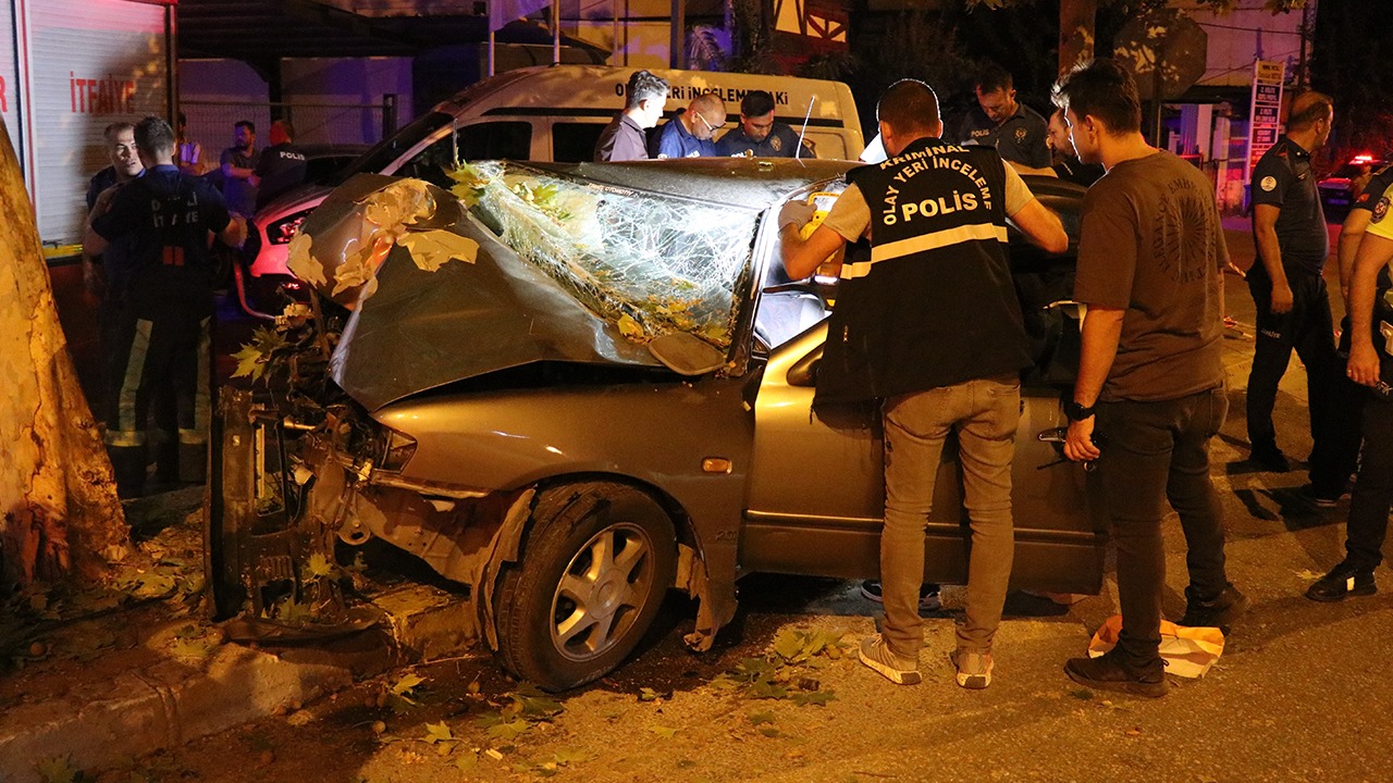 Nişanlı Çift Kazada Hayatını Kaybetti