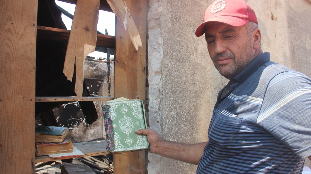 Yangında Yanmayan Kuranı Kerimler