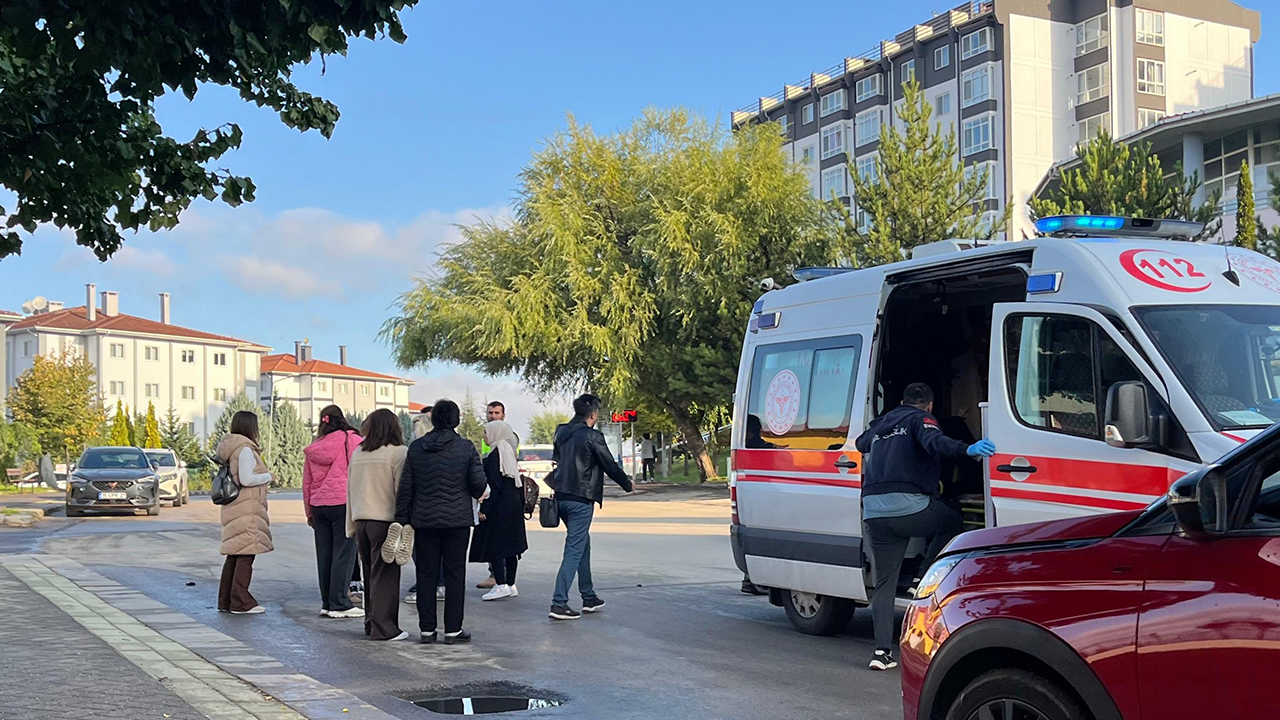 Kaza Sonrası Yaya Hastaneye Kaldırıldı