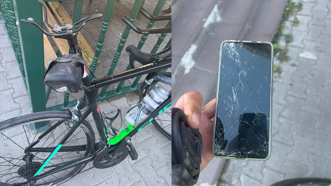 Kazadan Geriye Kalan Bisiklet Ve Telefon