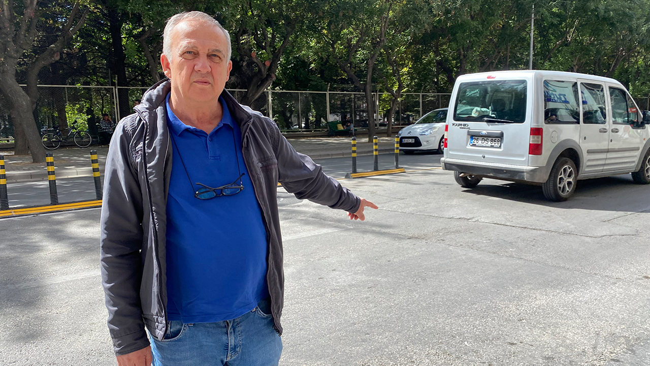 Mahalle Muhtarı Hüseyin Alparslan