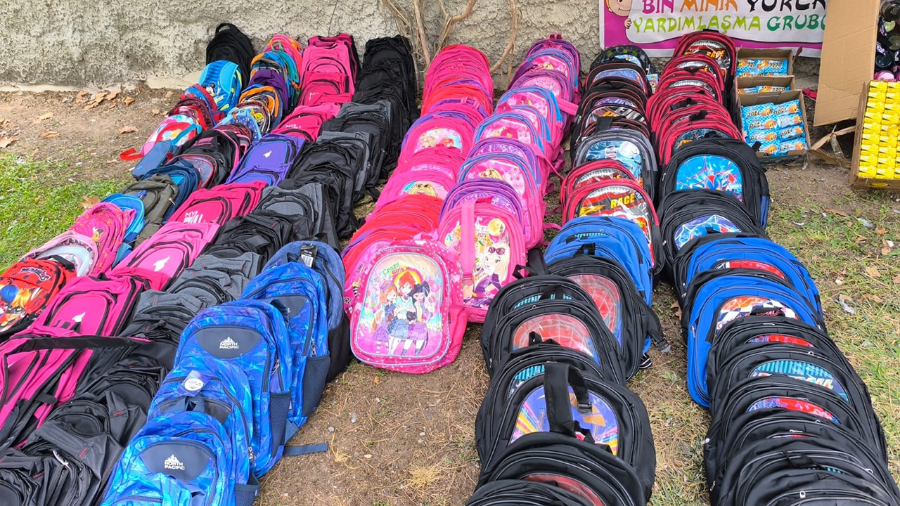 Öğrencilere Okul Çantaları Dağıtıldı