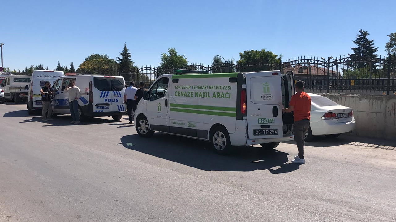 Olay Yerine Cenaze Aracı Gönderildi