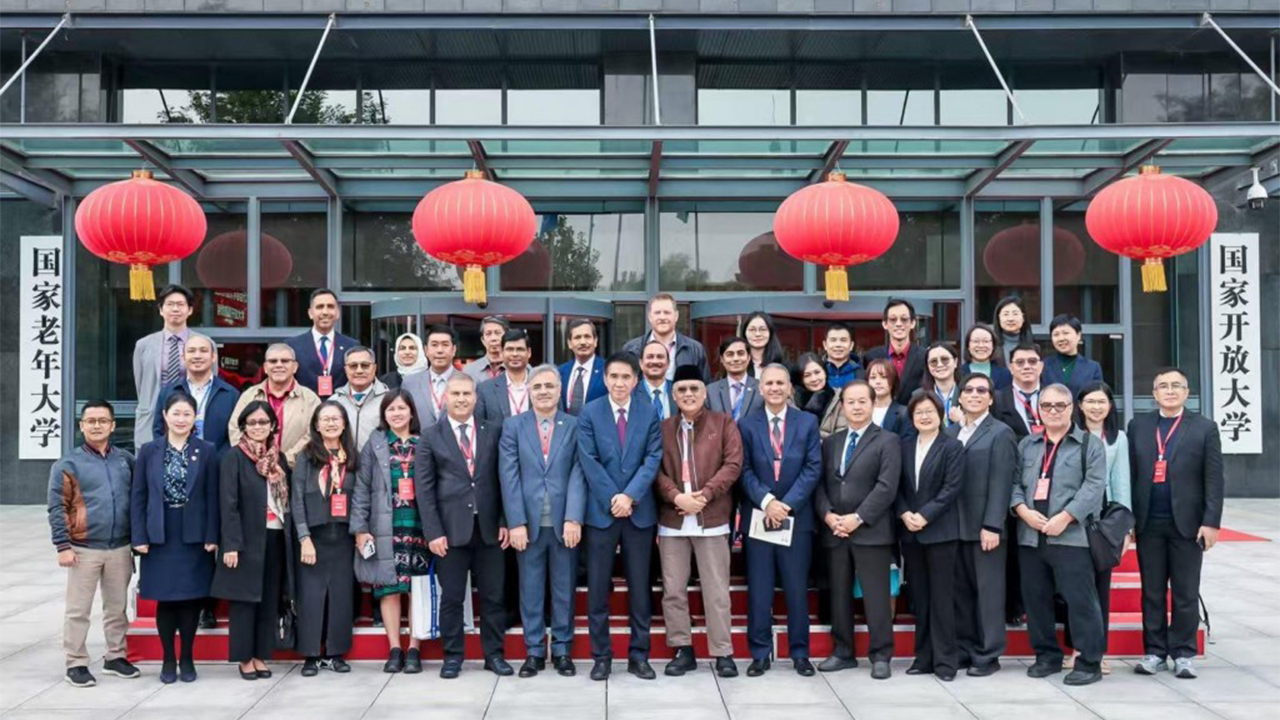 38. Asya Açık Üniversiteler Birliği Hatıra Fotoğrafı