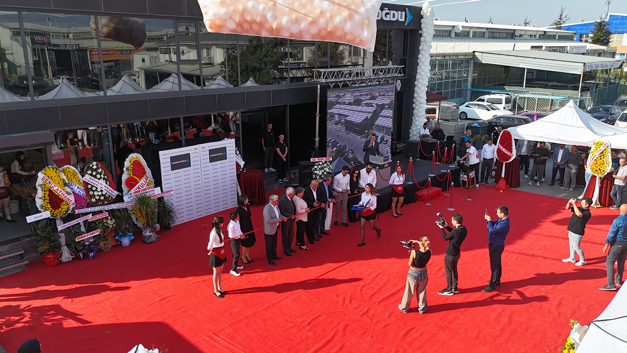 Açılış Törenine Birçok Davetli Katıldı