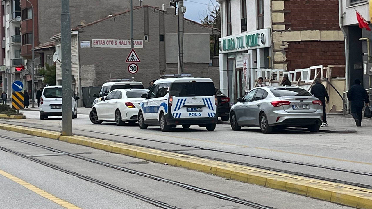 Çarpıp Kaçan Sürücünün Yakalanması Için Çalışma Başlatıldı