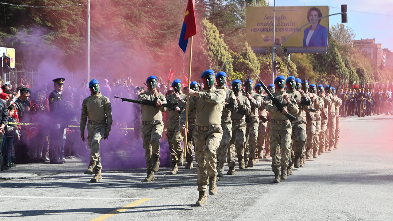 Cumhuriyet Bayramı Kapsamında Geçit Töreni Düzenlendi