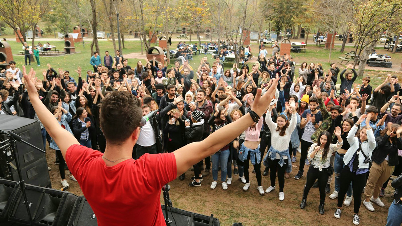 Eskişehir'de Gençler Etkinliklerde Buluşuyor