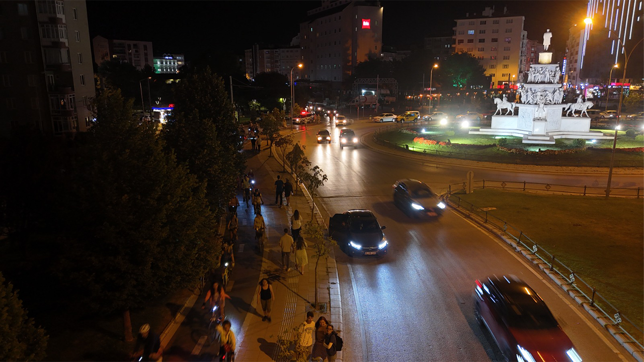 Espark Çevresinde Trafik Çalışması Başlıyor