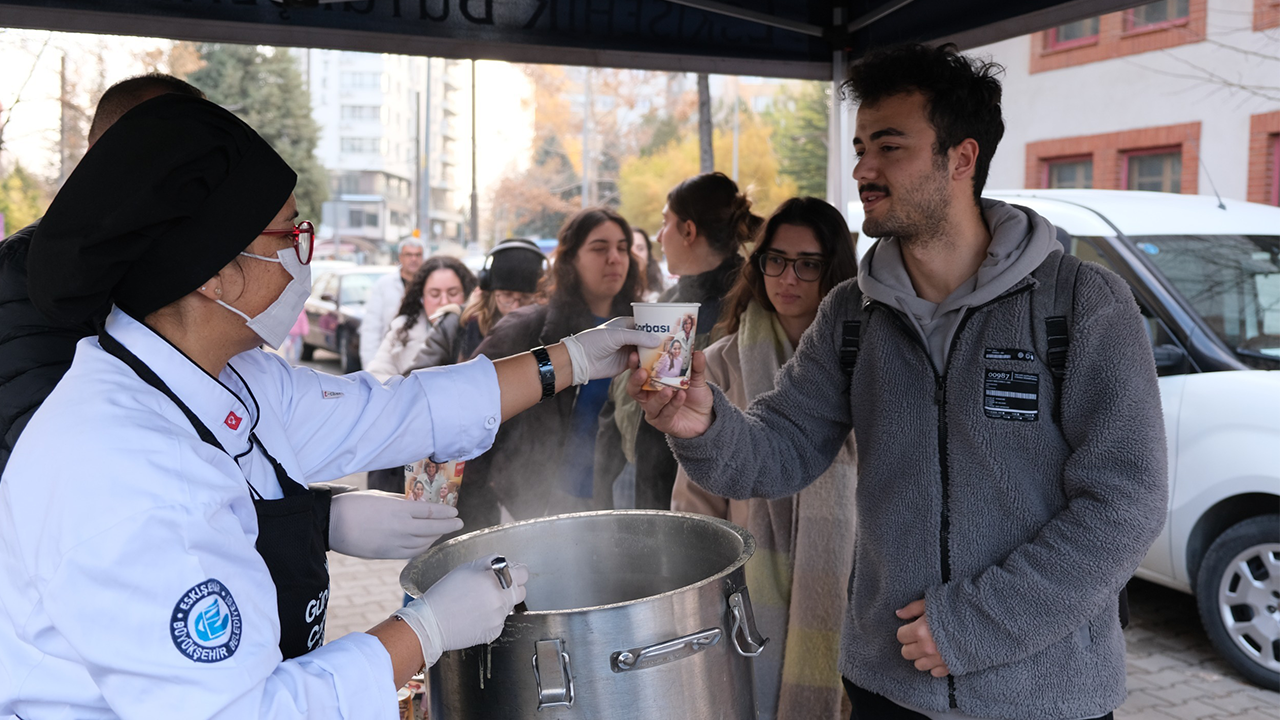 Günaydın Çorbası Dağıtımından Kareler