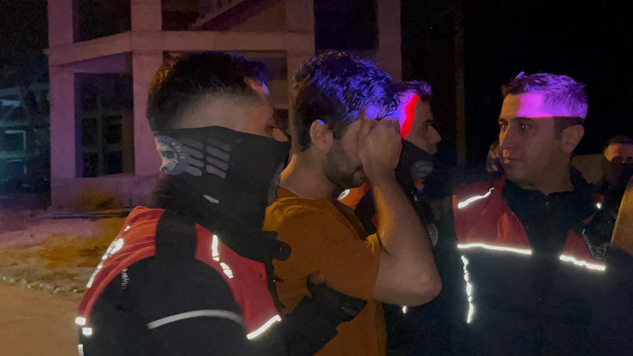 Şüpheli Kıskıvrak Yakalanrak Emniyete Götürüldü
