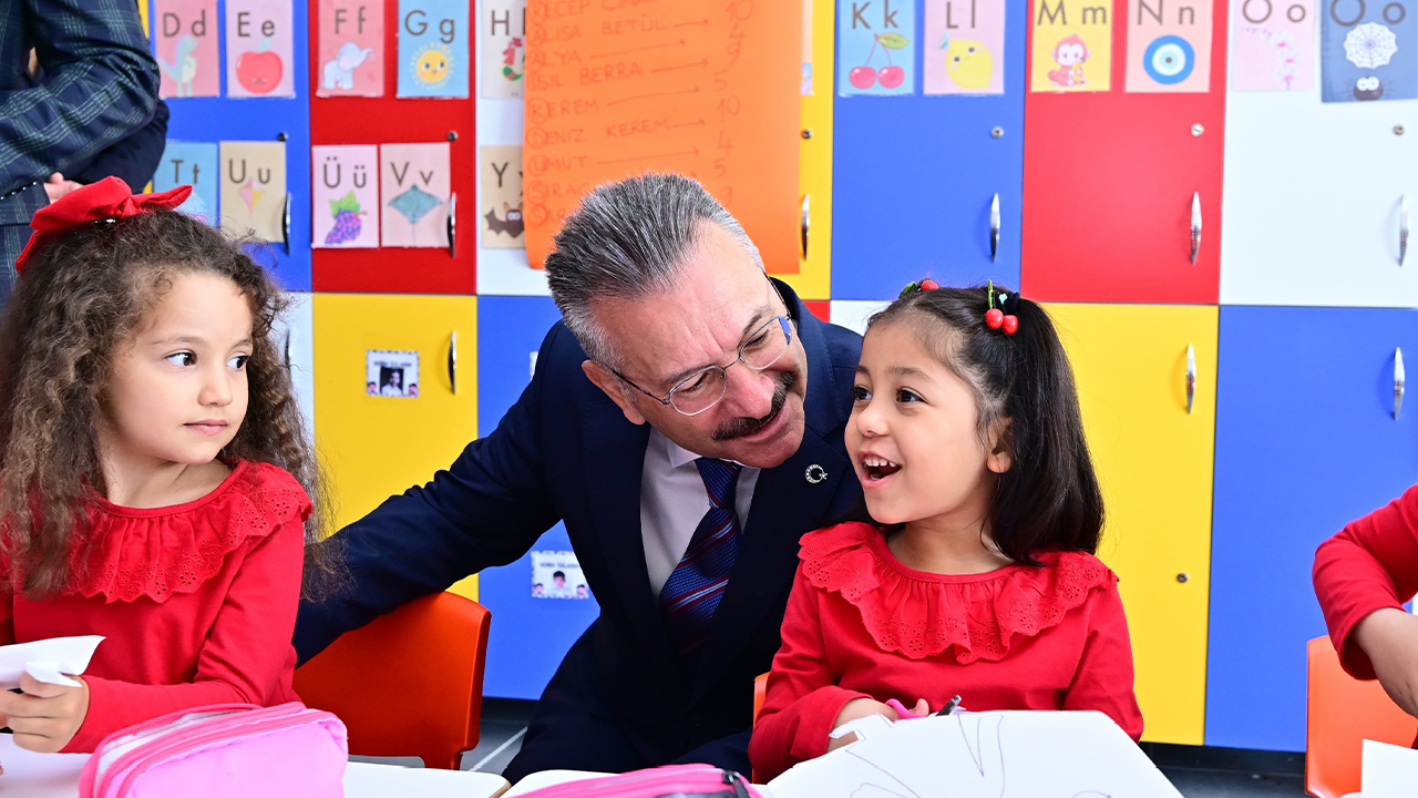 Vali Aksoy Öğrencilerle Sohbet Etti