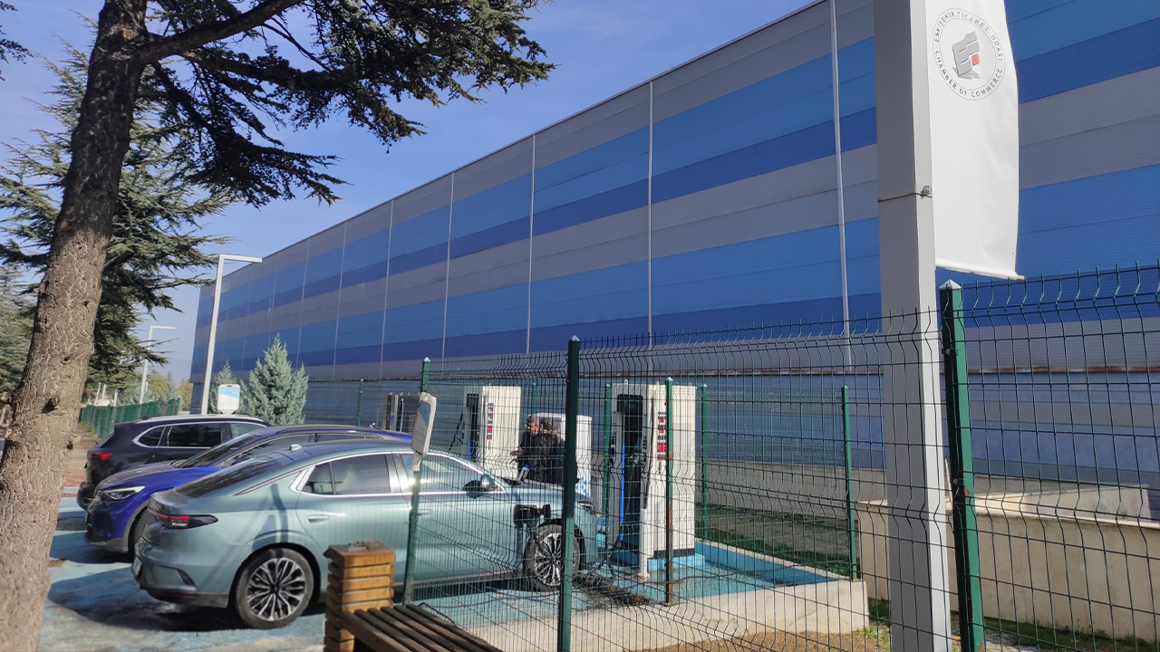 Araç Şarj Istasyonları Oluşturuldu