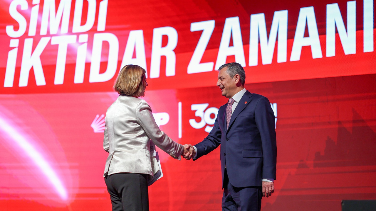 Başkan Ünlüce Ve Özgür Özel