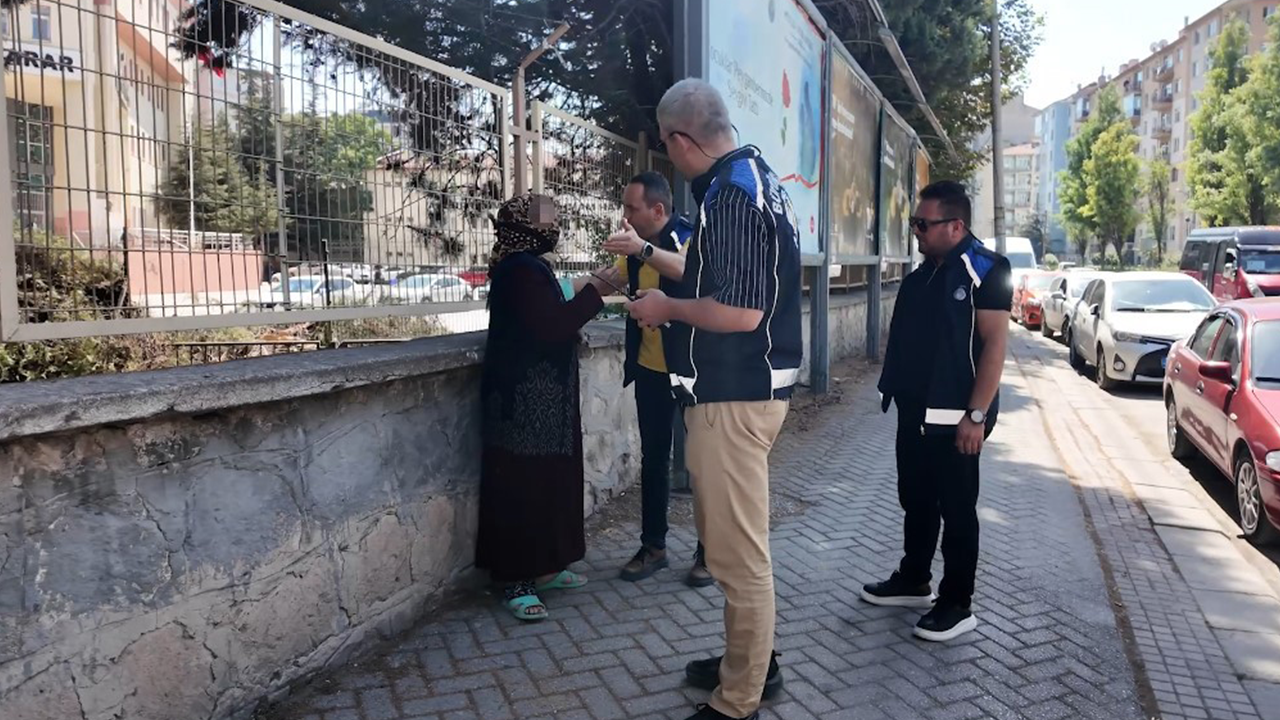 Eskişehir'de Dilencilik Gelirine El Konuldu 214 Bin Tl Kamuya Aktarıldı