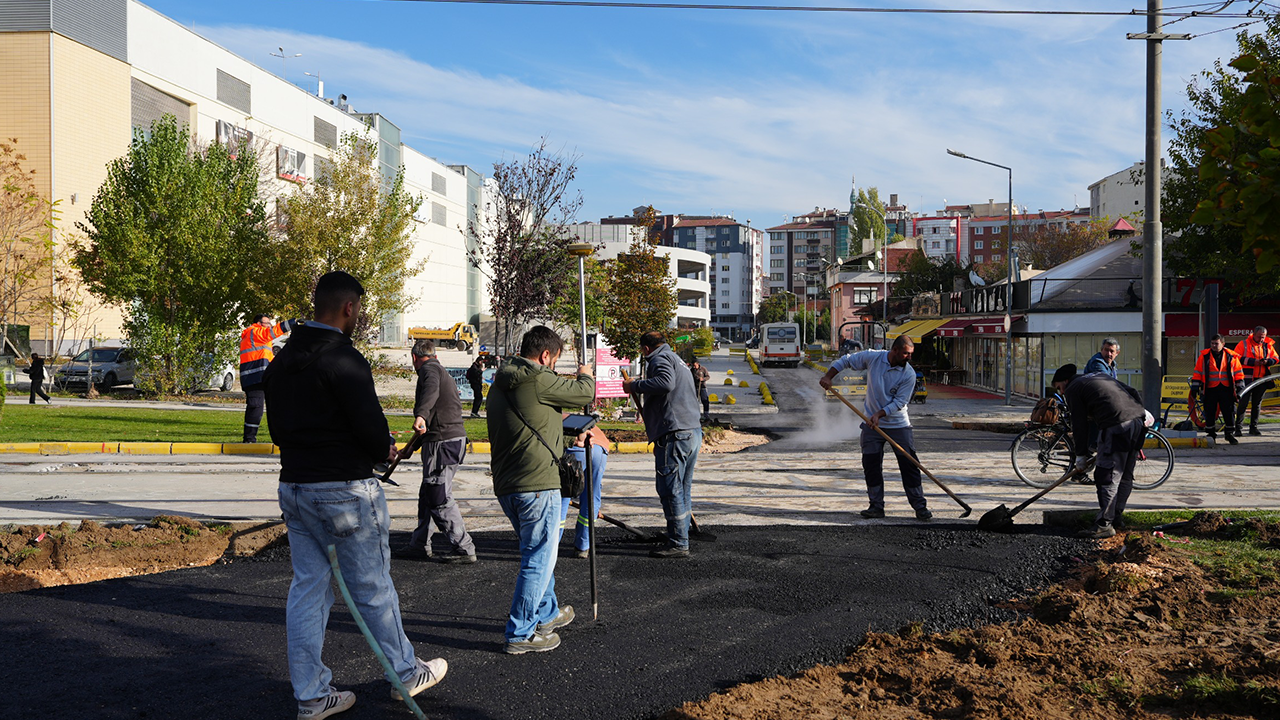 Espark Çevresinde Düzenlemeler Devam Ediyor