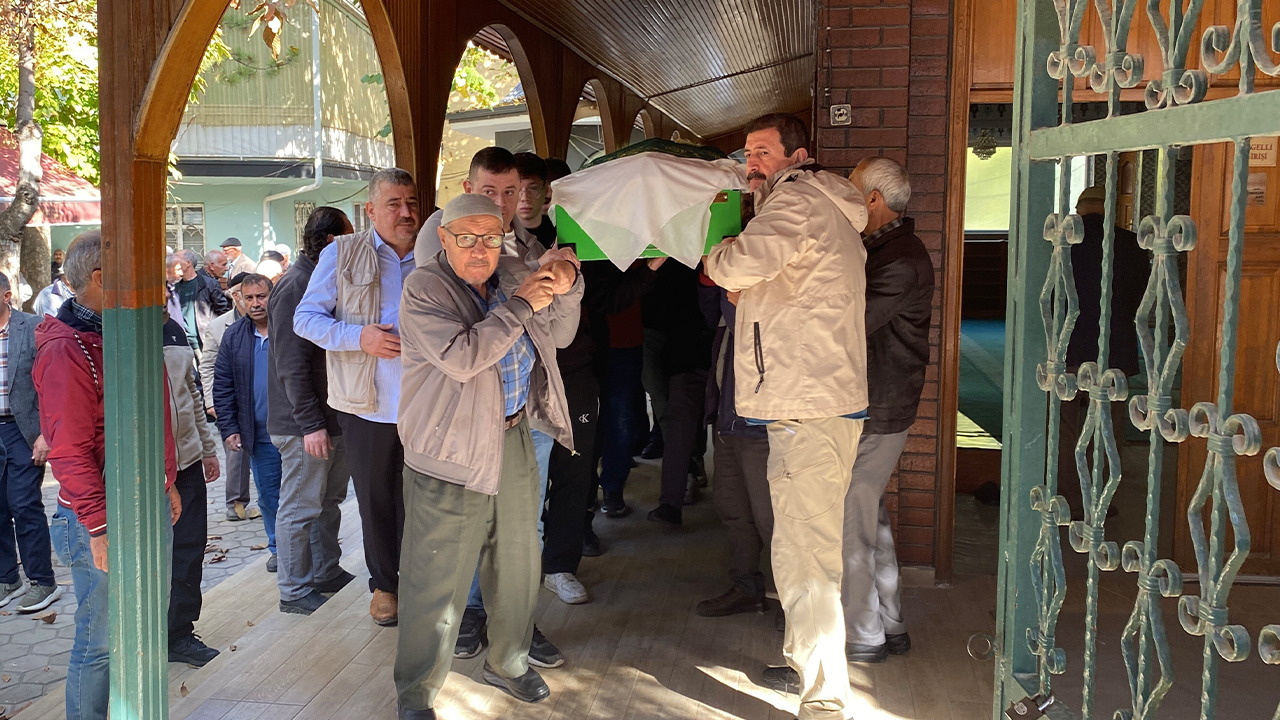 Hayatını Kaybeden Kadın Son Yolculuğuna Uğurlandı