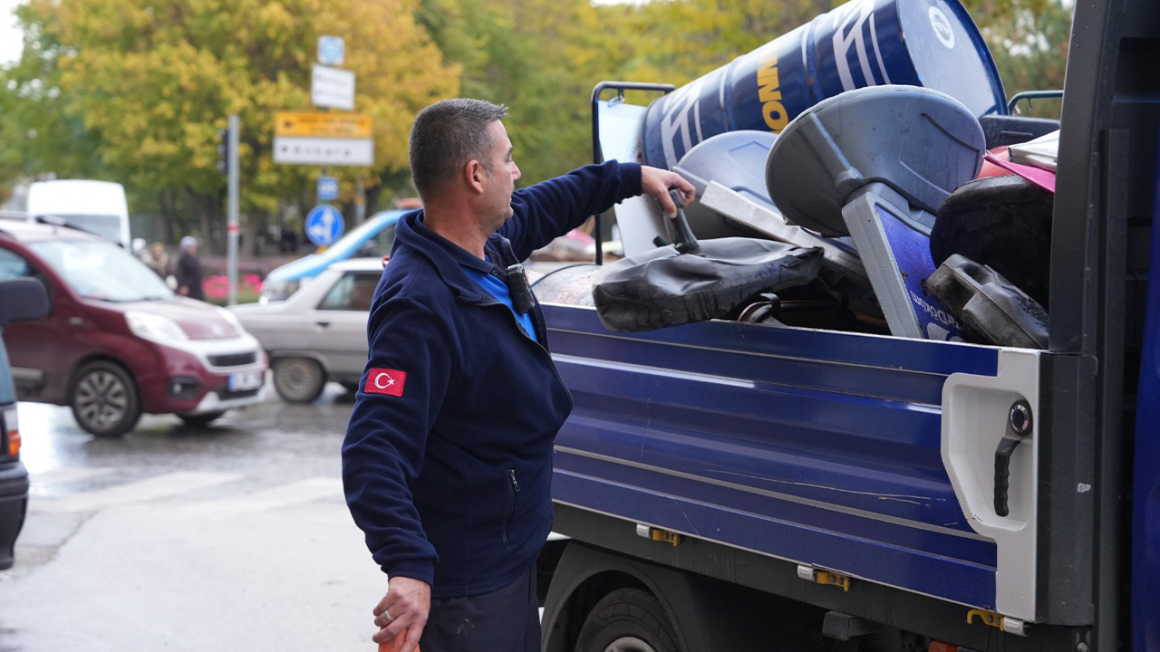 Kaldırım Işgallerine Izin Verilmedi