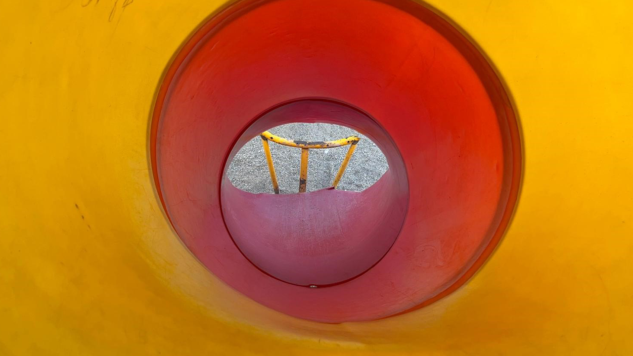 Kaydırak Bitimindeki Demirler Tehlike Oluşturuyor