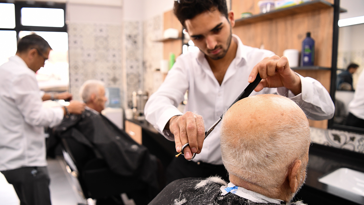 Kent Berberi Hizmet Vermeye Devam Ediyor