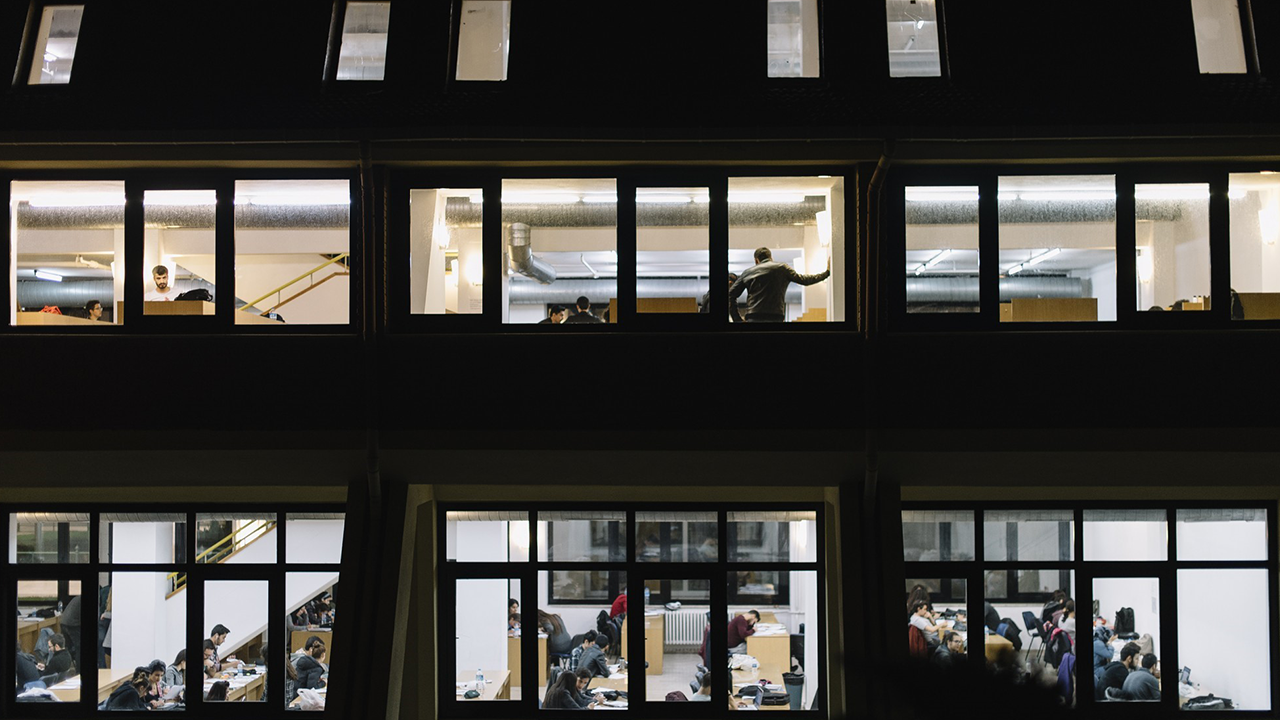 Öğrencilere 7 24 Hizmet Sunuluyor