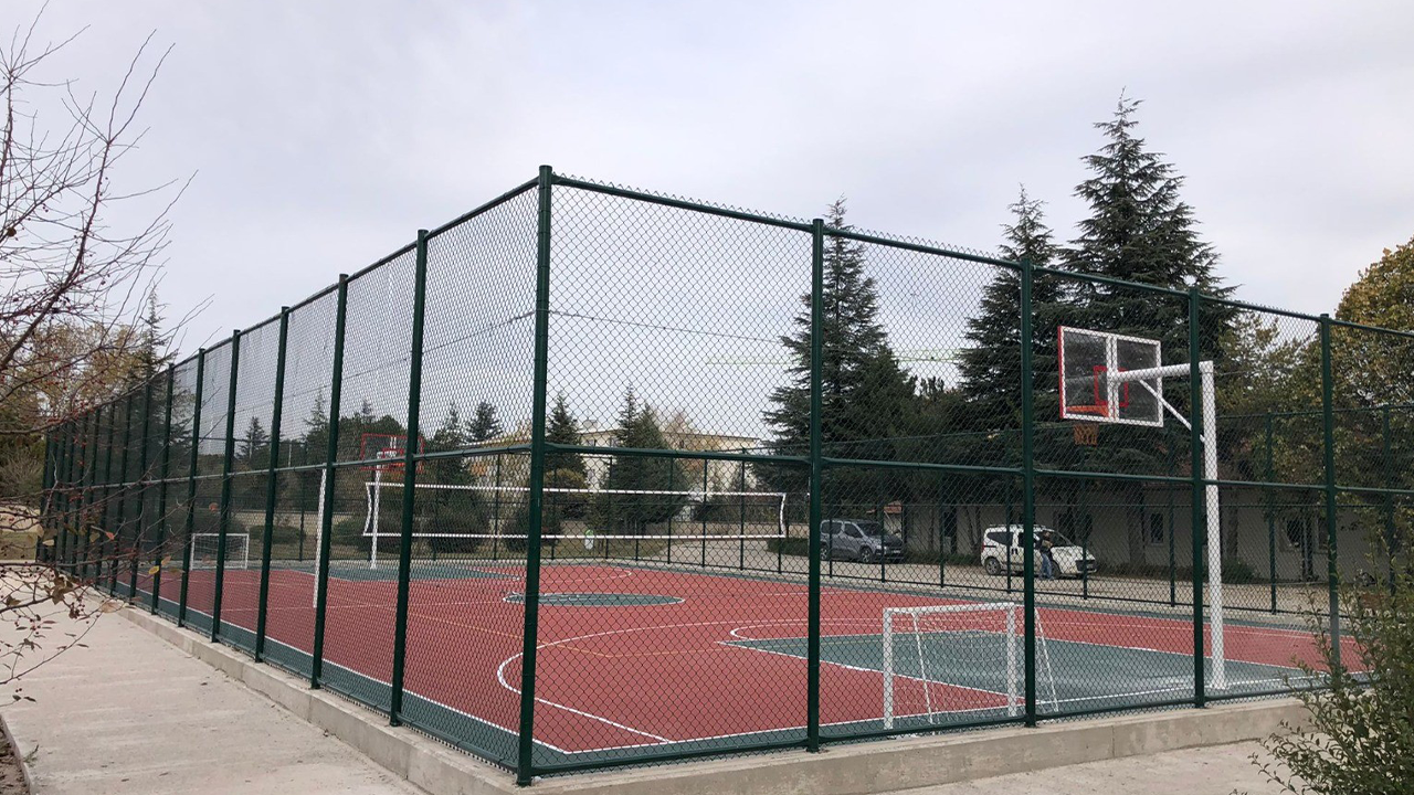 Okul Bahçelerinde Çalışmalar Sürüyor